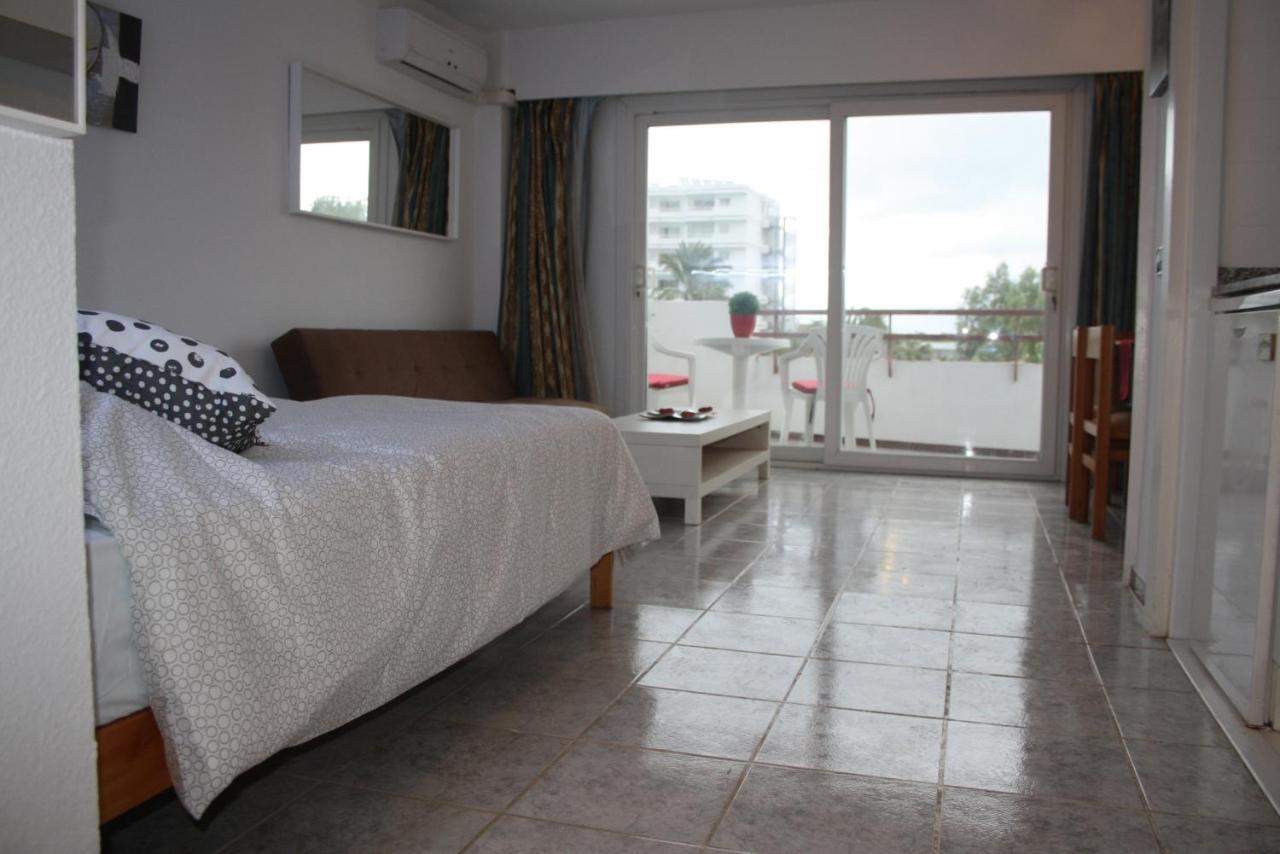 Apartamento Laura 阿尔库迪亚 外观 照片